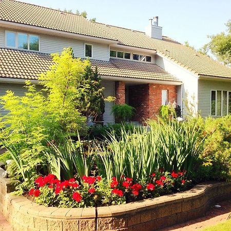 Mcdougall Lane Bed & Breakfast Drumheller Esterno foto