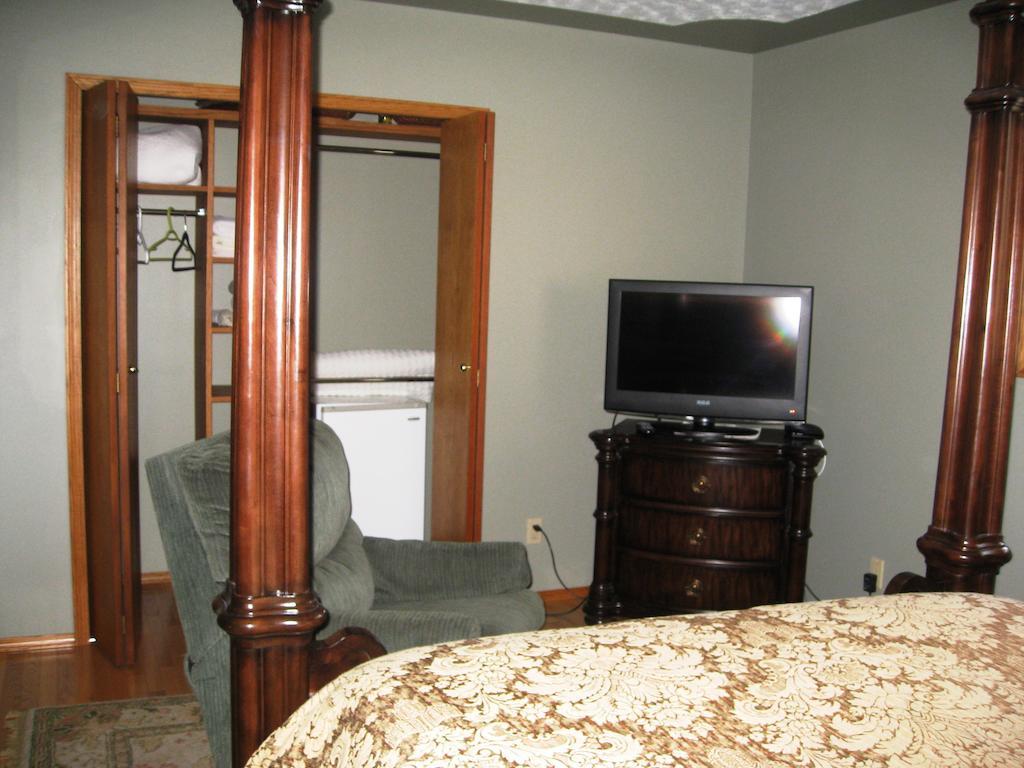 Mcdougall Lane Bed & Breakfast Drumheller Esterno foto